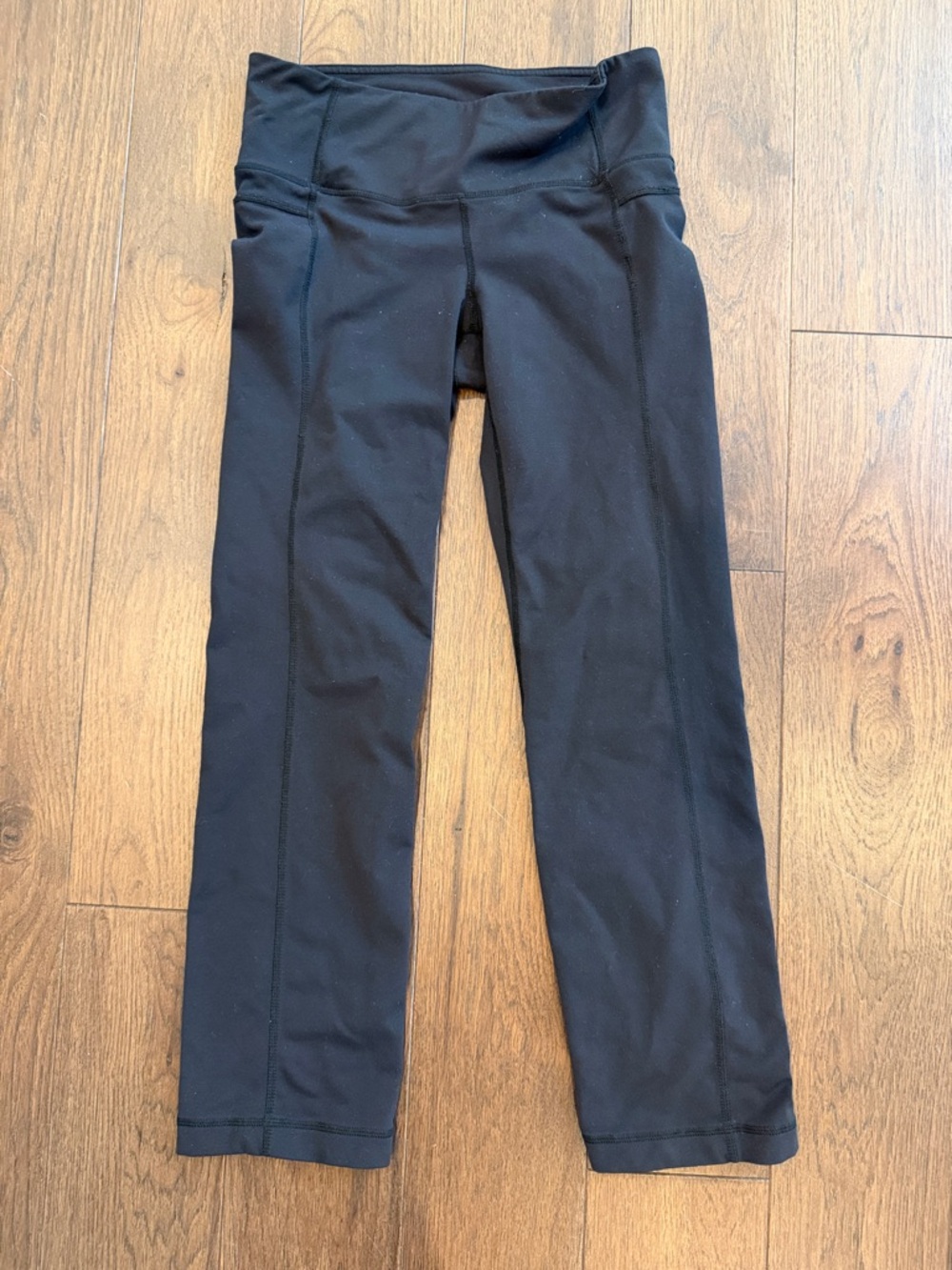 Athleta Black High-Waist Athletic Cropped Leggings Size Small - C31-043